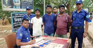 রাঙামাটির জুরাছড়িতে যৌথবাহিনীর অভিযানে ইয়াবাসহ গ্রেপ্তার ৫